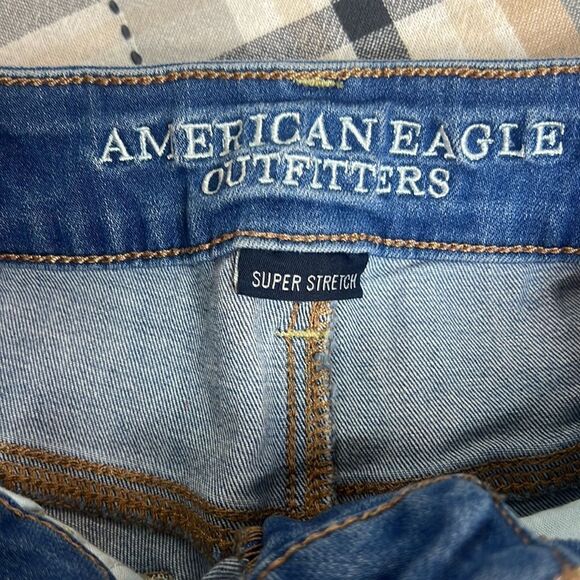 American Eagle High Rise Shortie jean shorts - Picture 4 of 8